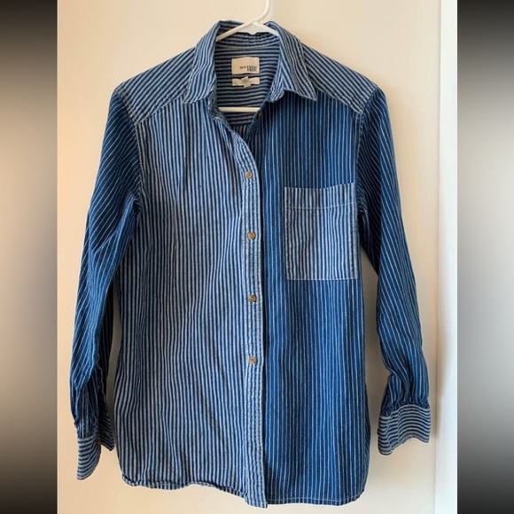 Aritzia Wilfred free button down shirt - Picture 2 of 5